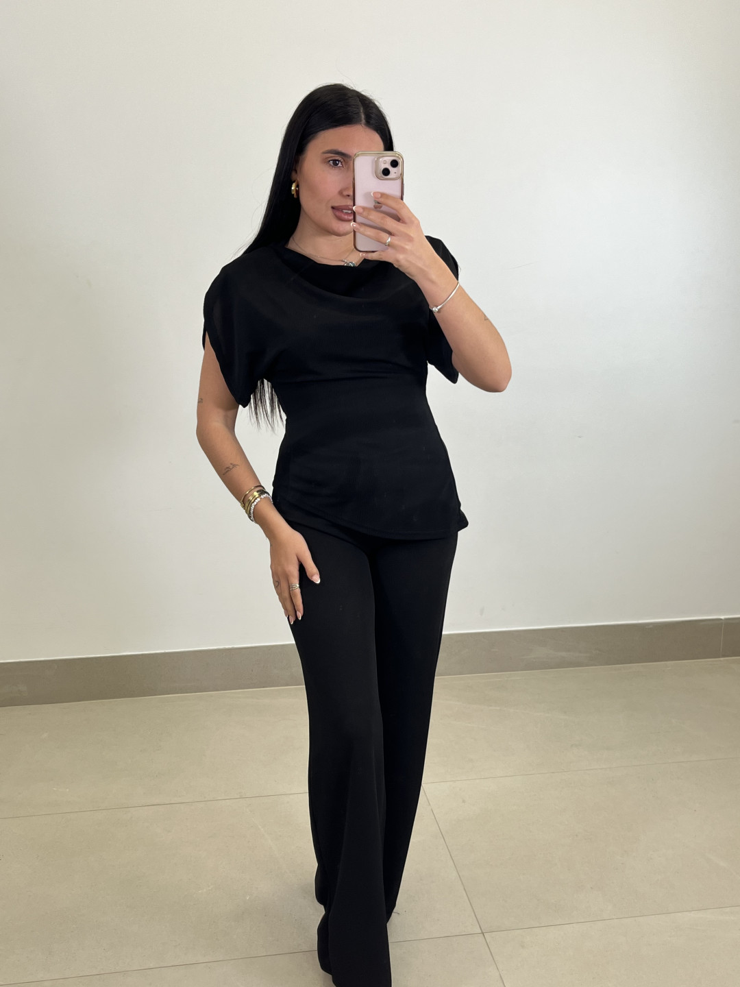 conjunto adele negro