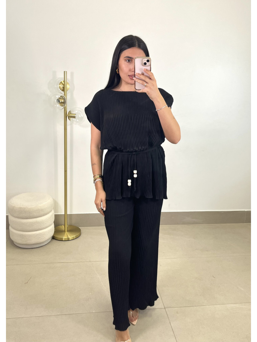 Conjunto plisado negro