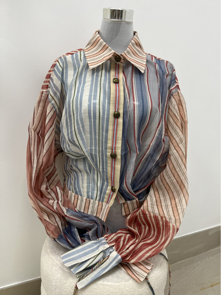 Blusa rayas multicolor detalle lazos