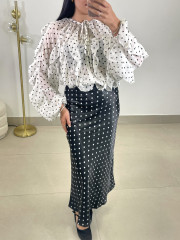 Falda satinada lunar negra