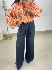 Pantalon pinzas fluido detalle cinturilla cruzada