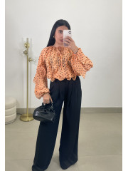 Pantalon pinzas fluido detalle cinturilla cruzada