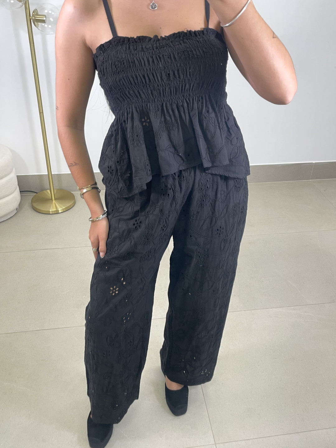 Conjunto perforado