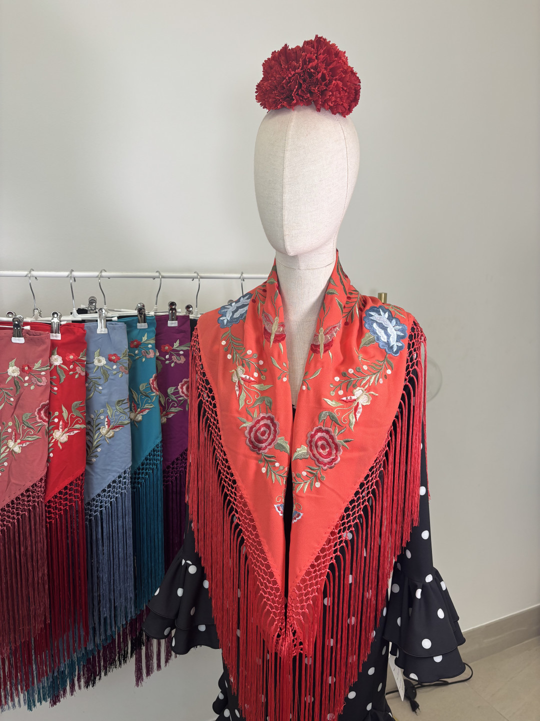 Manton flamenca fleco largo