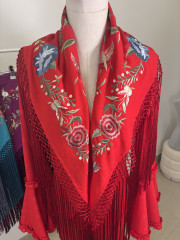 Manton flamenca fleco largo