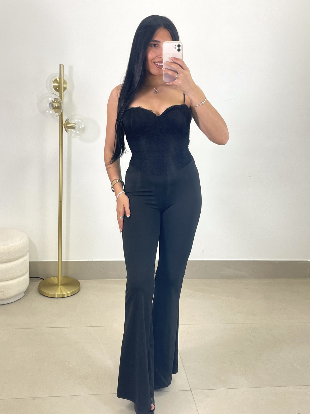 Mono detalle encaje negro