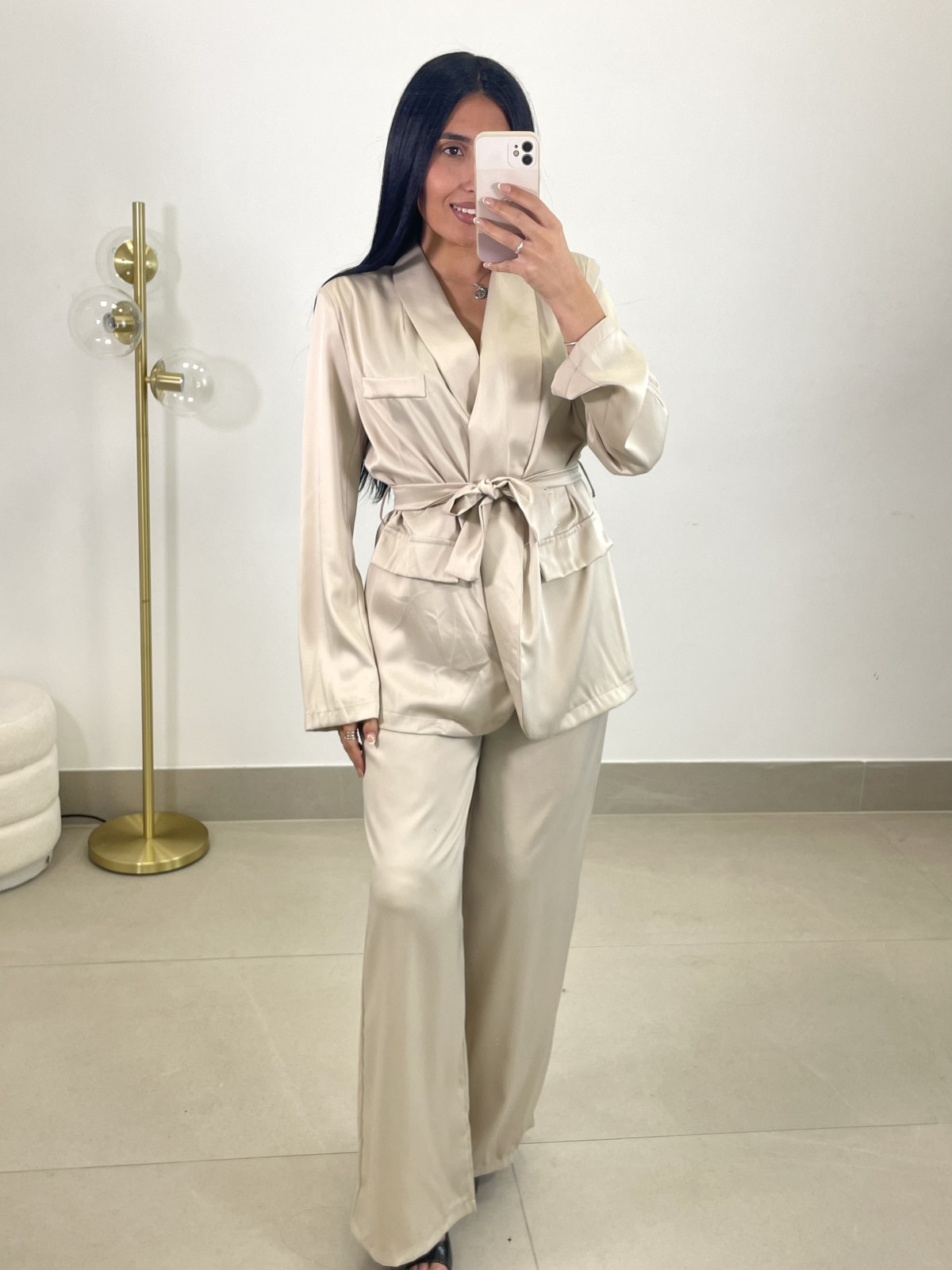 Total look Valentina beige