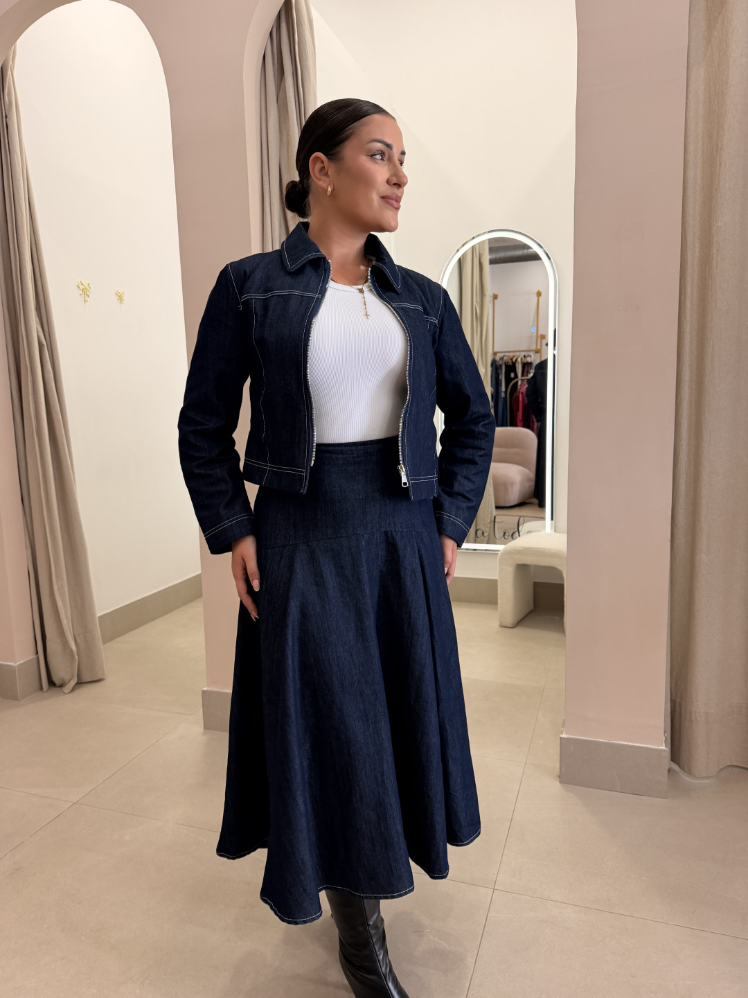 Chaqueta vaquera oscura