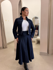 Chaqueta vaquera oscura