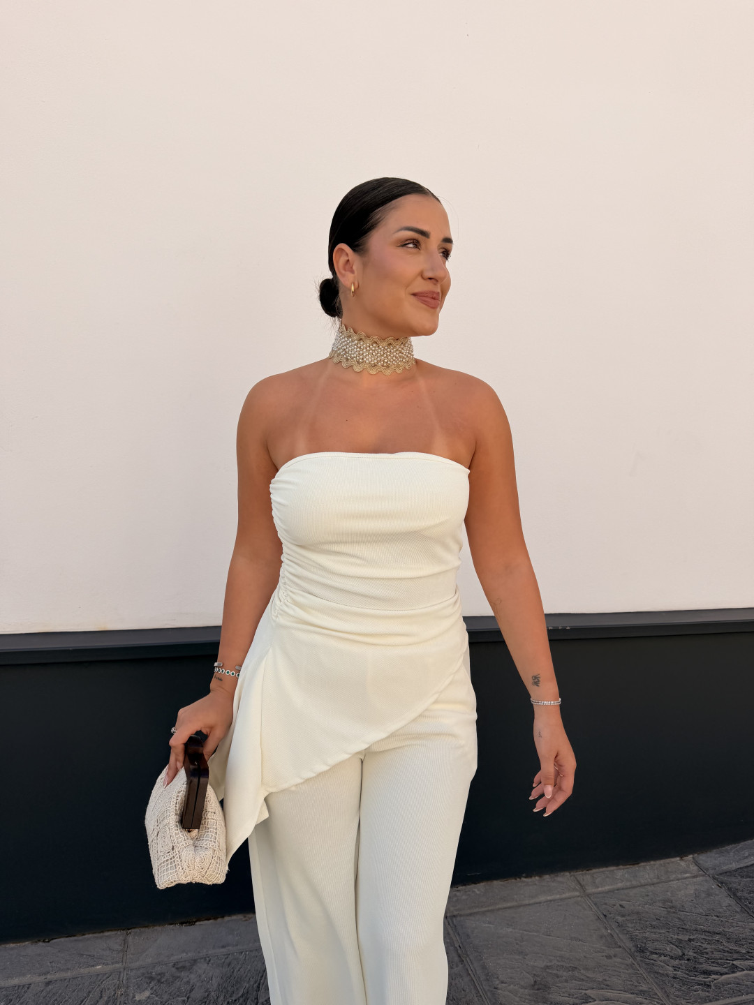 Choker brillo tono blanco