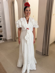 Bata perforada con piquillo Maria