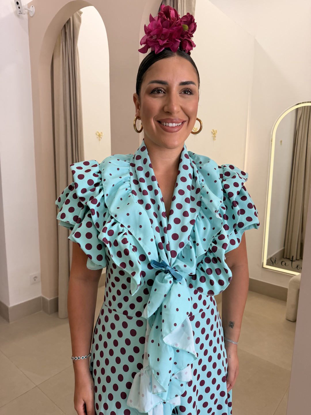 Bata Gines con volantes turquesa con lunar bugambilla