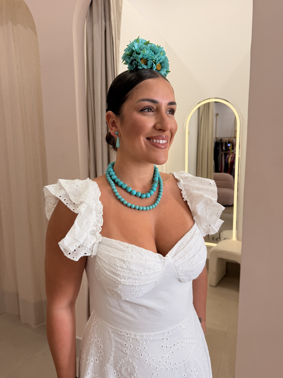 Bata quema perforada blanca