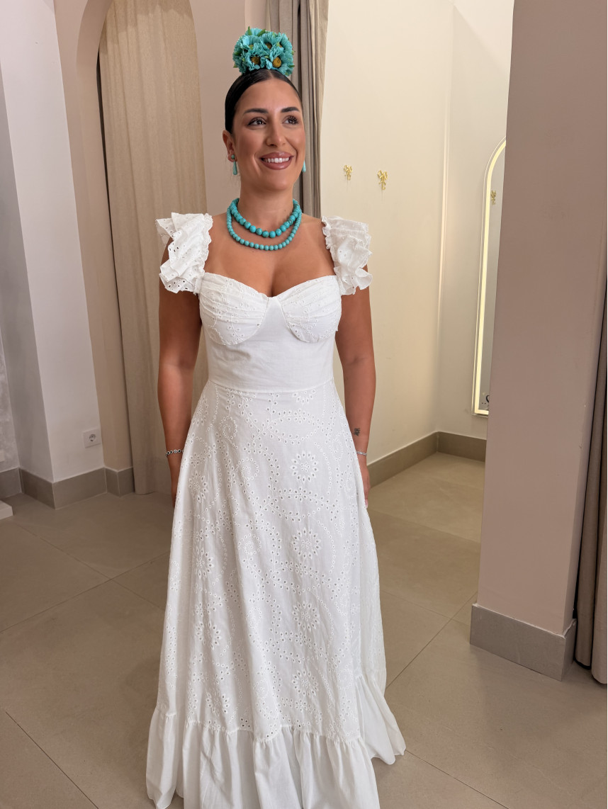 Bata quema perforada blanca