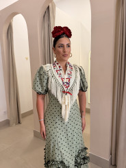 Bata marisma verde empolvado con lunar negro