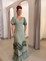 Bata marisma verde empolvado con lunar negro