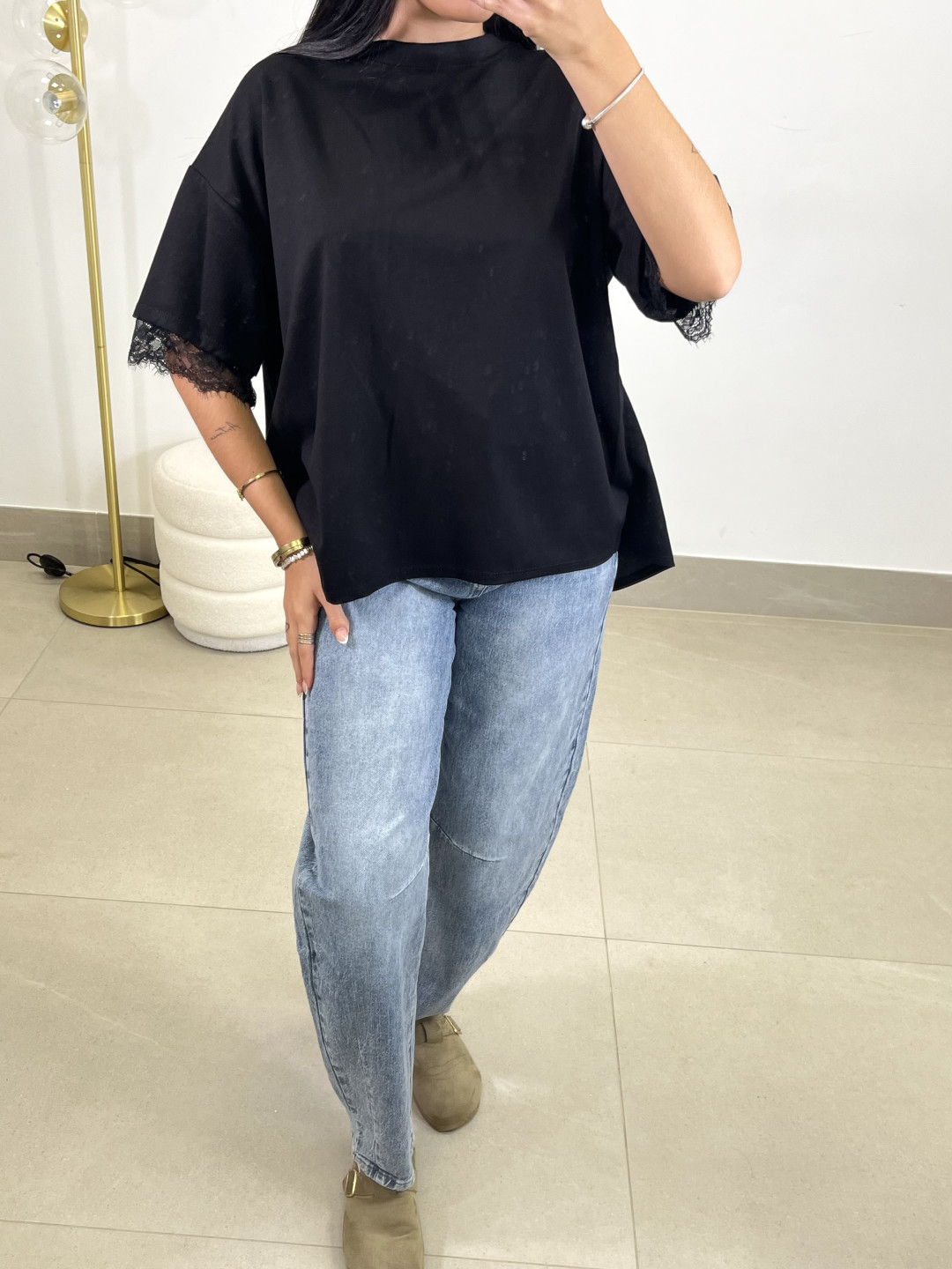 Camiseta encaje detalle espalda negra