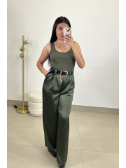 mono combinado detalle cinturon verde