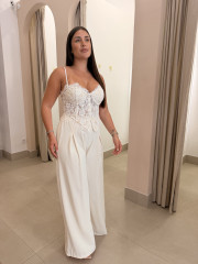 Corse detalle terciopelo blanco