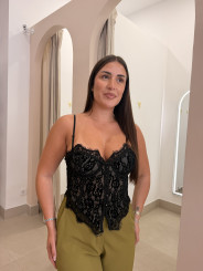 Corse detalle terciopelo negro