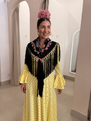 Bata gines amarilla lunar negro pequeño