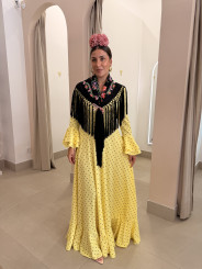 Bata gines amarilla lunar negro pequeño