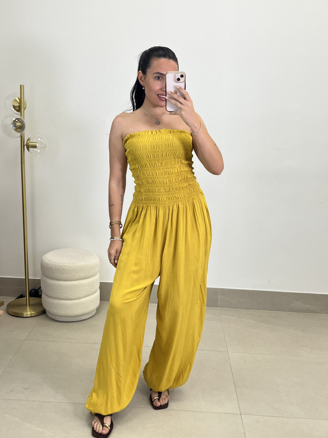 mono noelia mostaza