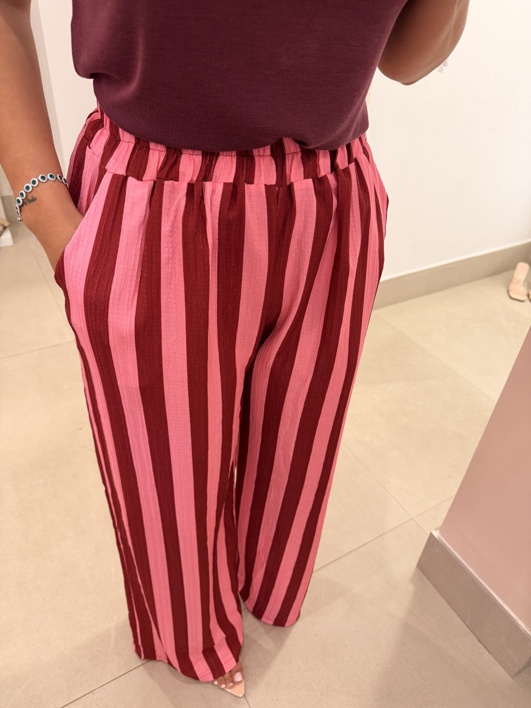 Pantalon fluido rayas