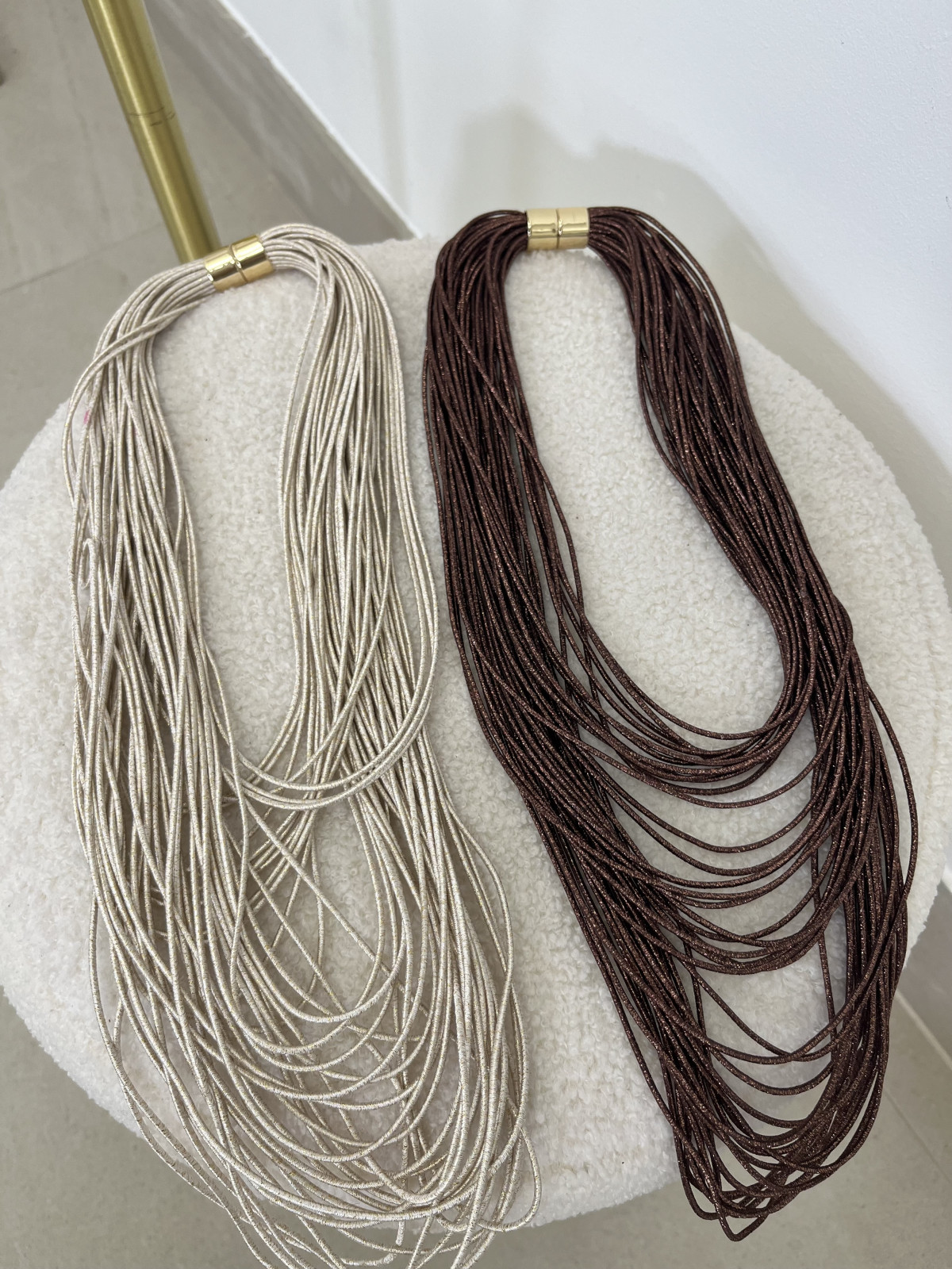 Collar hilo metalico multiple