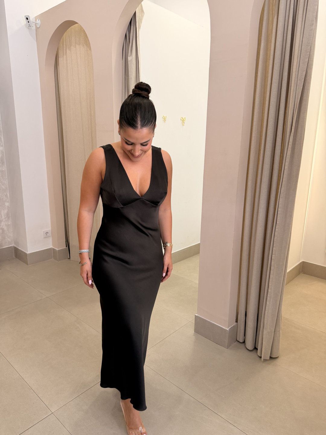 Vestido satinado marron