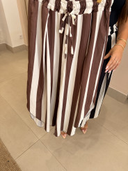 pantalon raya detalle aperturas