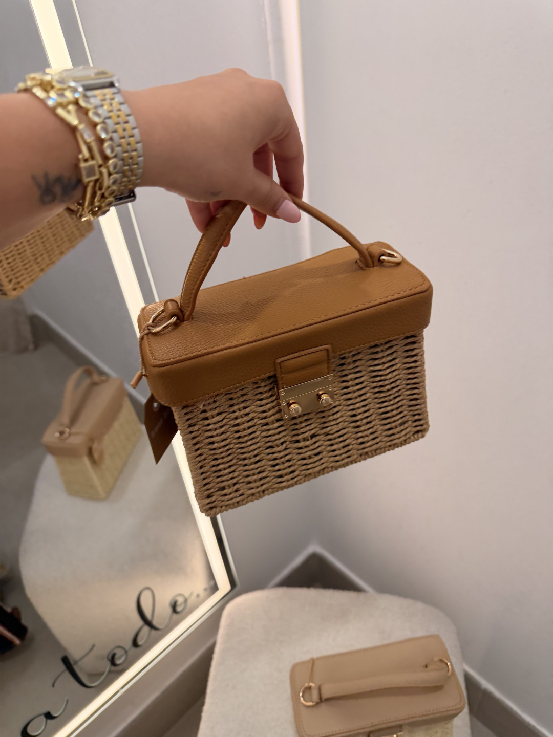Bolso cuadrado rafia mediano