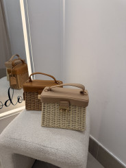 Bolso cuadrado rafia mediano