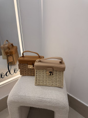 Bolso cuadrado rafia mediano
