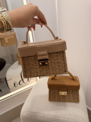 bolso cuadrado rafia mini
