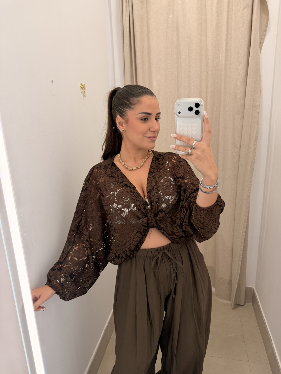 Blusa nudo encaje