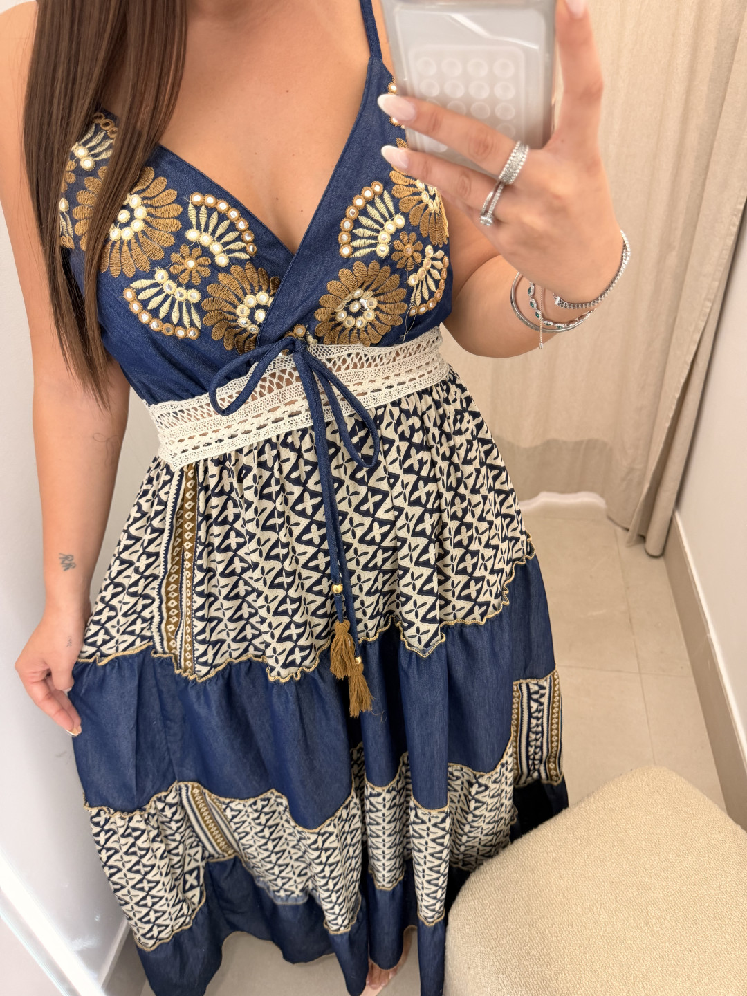 Vestido indio vaquero combinado con falda bicolor