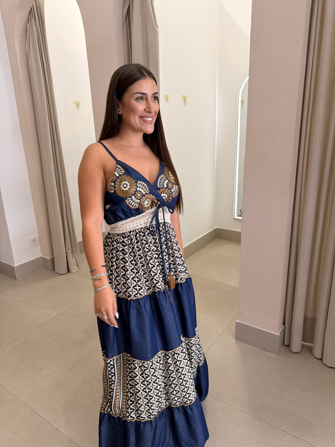 Vestido indio vaquero combinado con falda bicolor