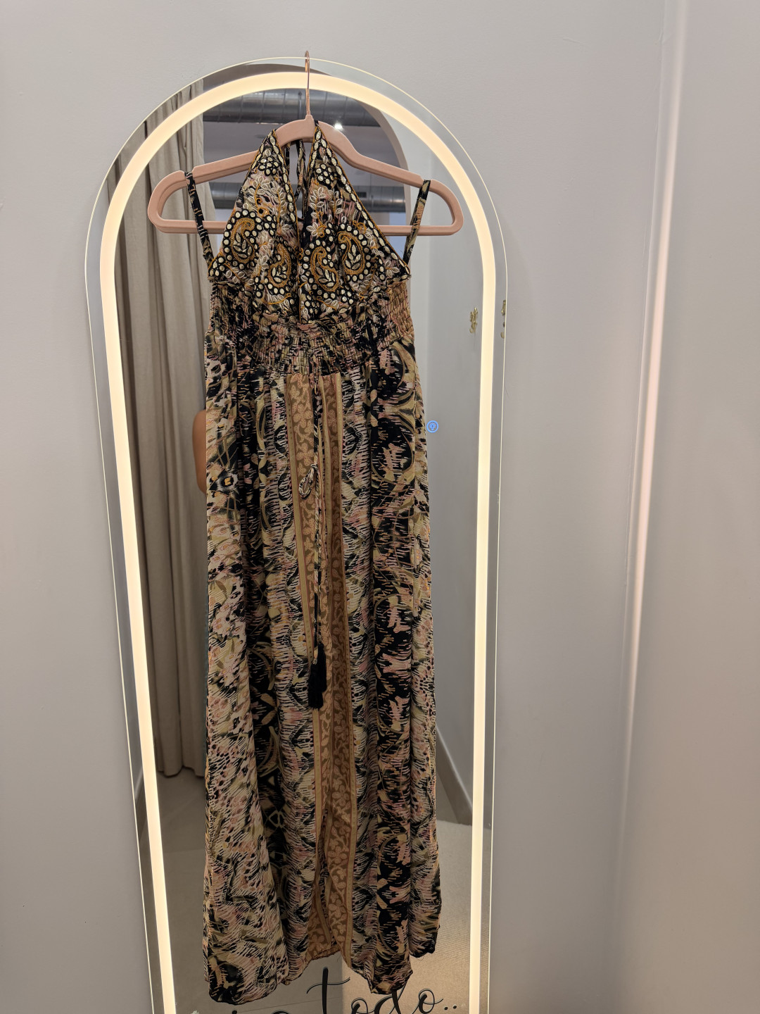 vestido indio detalle espejos