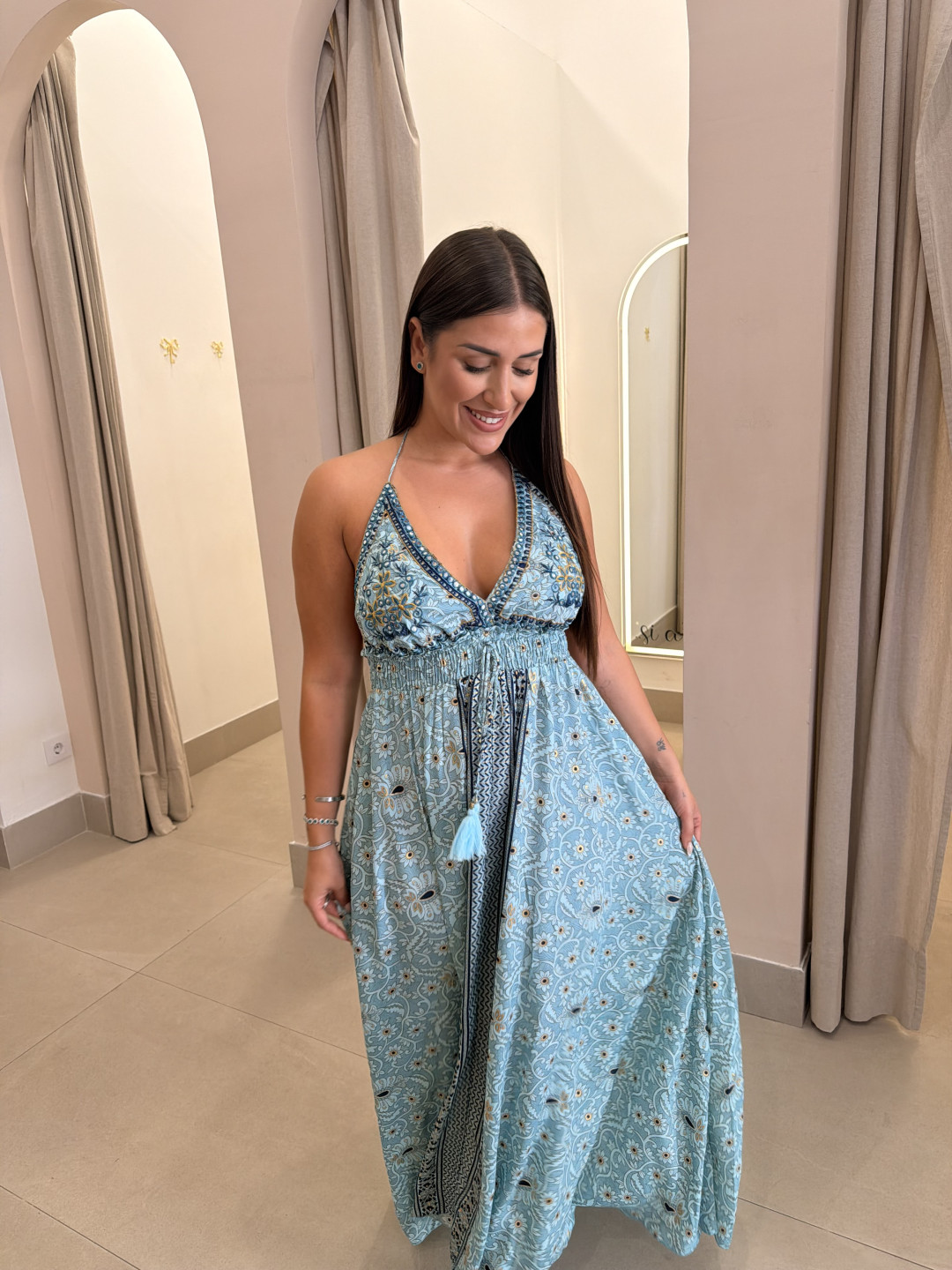vestido indio detalle espejos