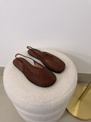 Sandalia rejilla goma marron