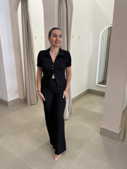 Conjunto arrugado negro
