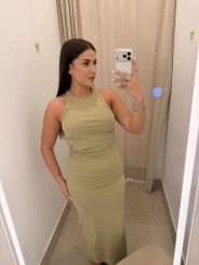 Vestido cuello halter espalda detalle drapeado