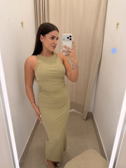Vestido cuello halter espalda detalle drapeado