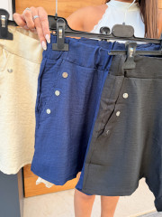 Short detalle tachuela