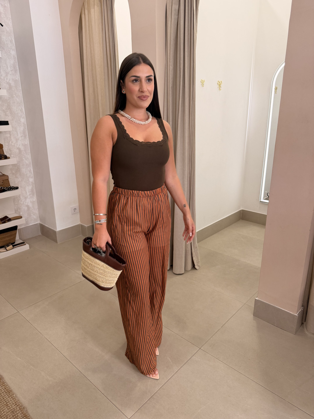 Pantalon rayas corte recto