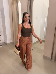 Pantalon rayas corte recto