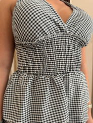 Vestido cuello halter cuadros vichy negro
