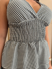 Vestido cuello halter cuadros vichy negro